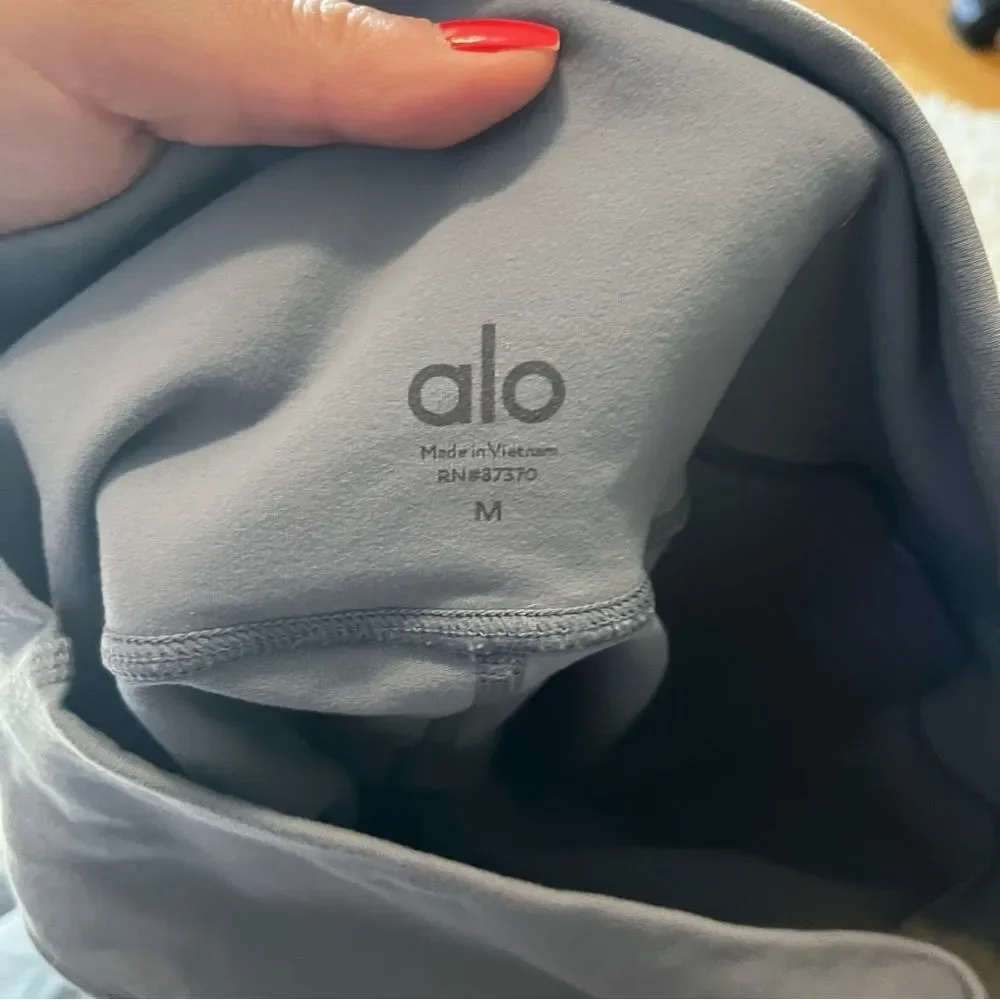 Alo Yoga light grey full length leggings size medium